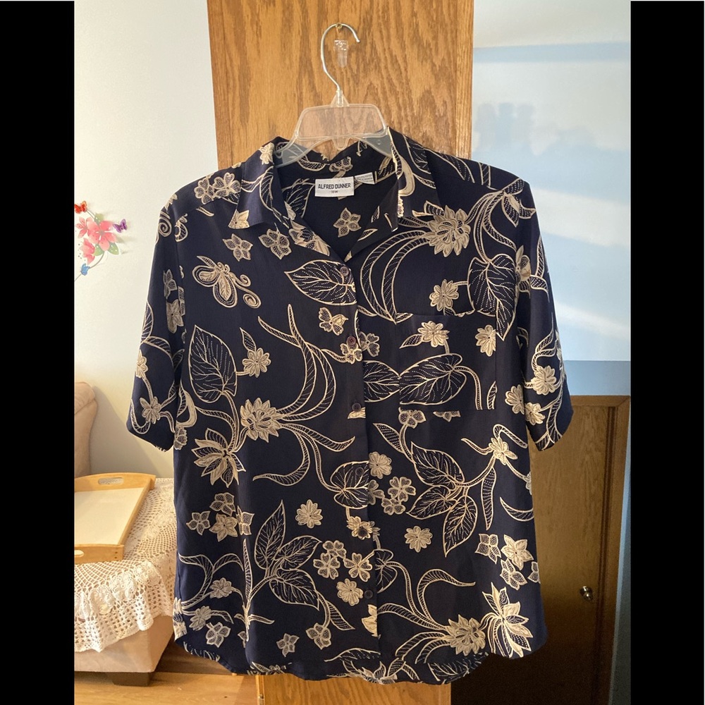 Alfred Dunner Button Up Top